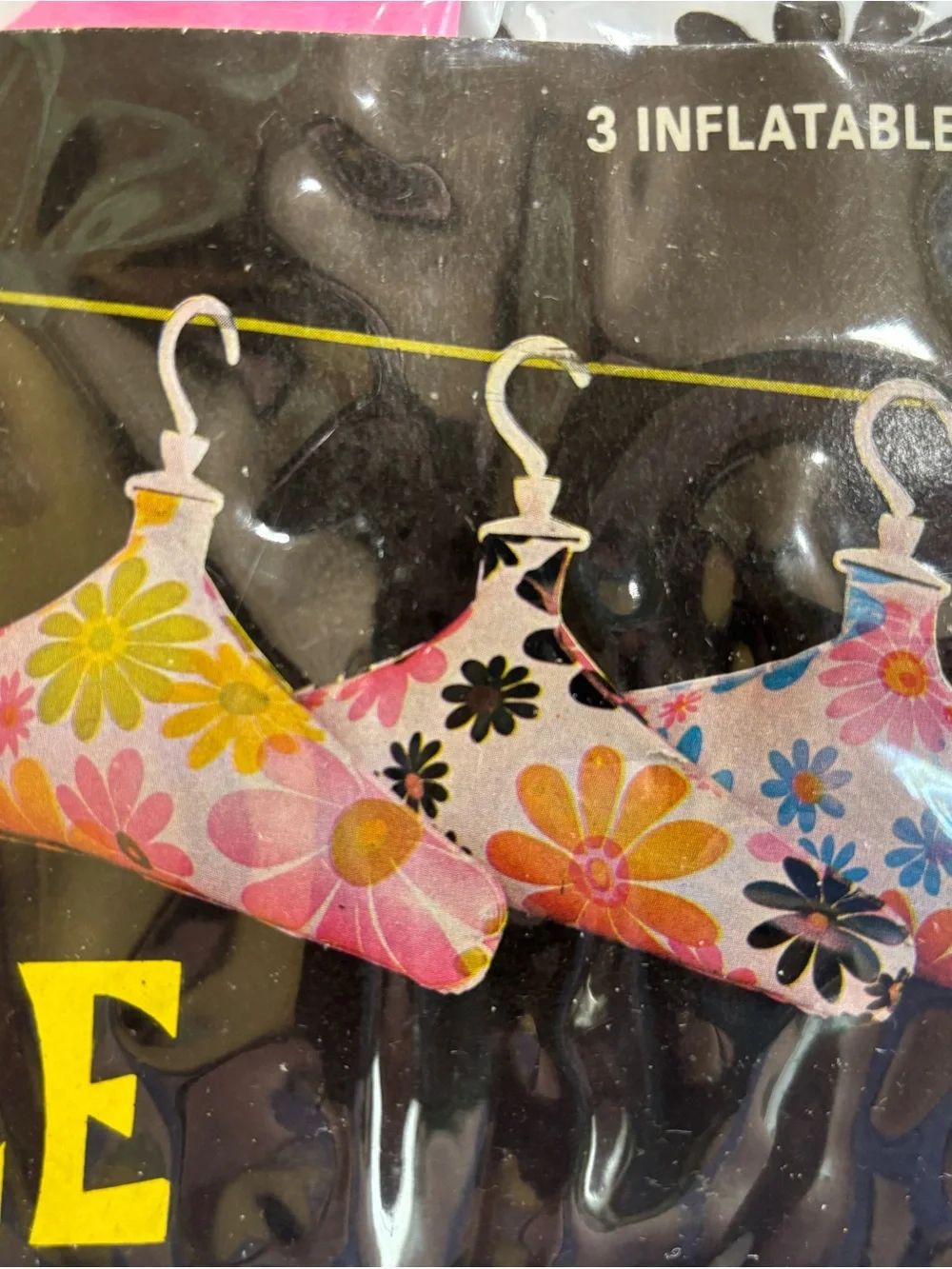 New in Package Vintage Plastic Blow Up Hangers Floral MOD‎ 60s Style Barbie